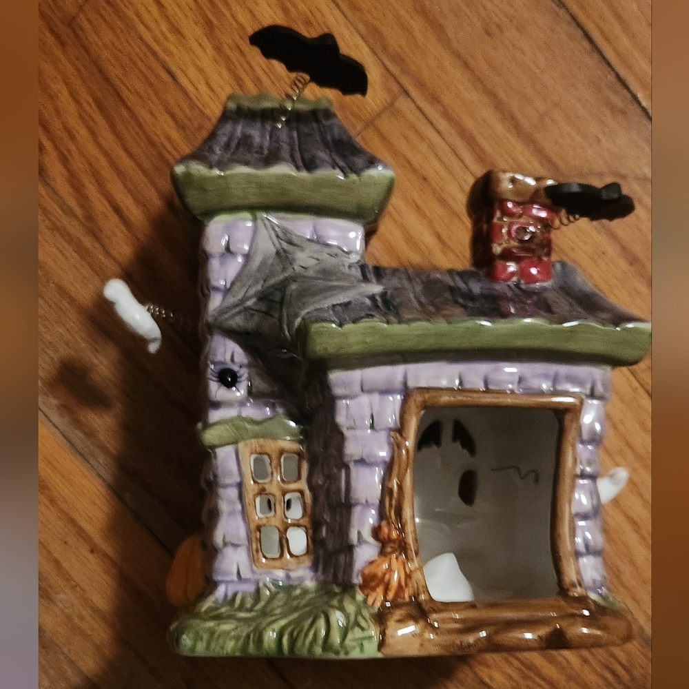 SPOOKY DAY BY BOSTON WAREHOUSE